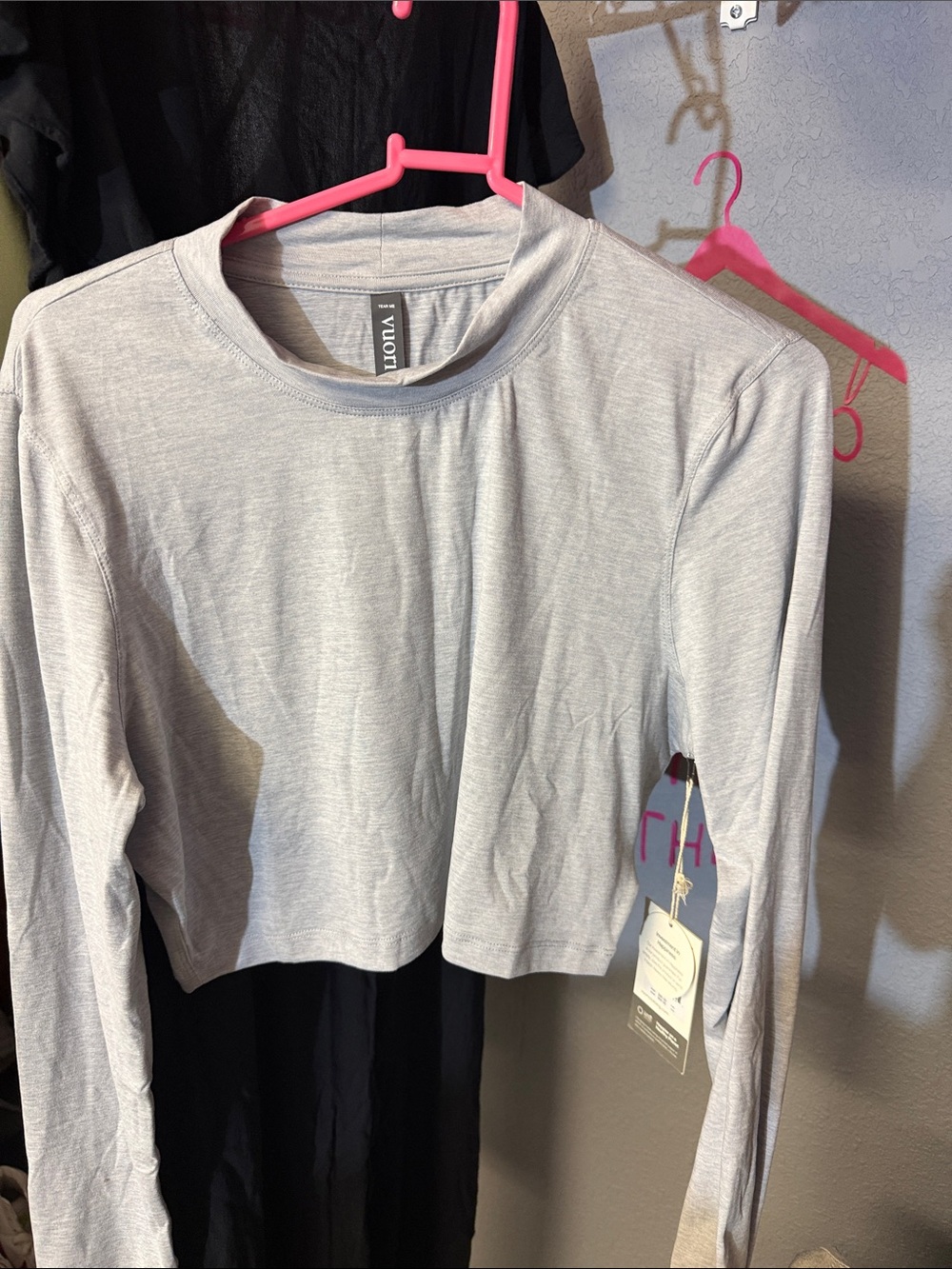 NWT Vuori Crop tee